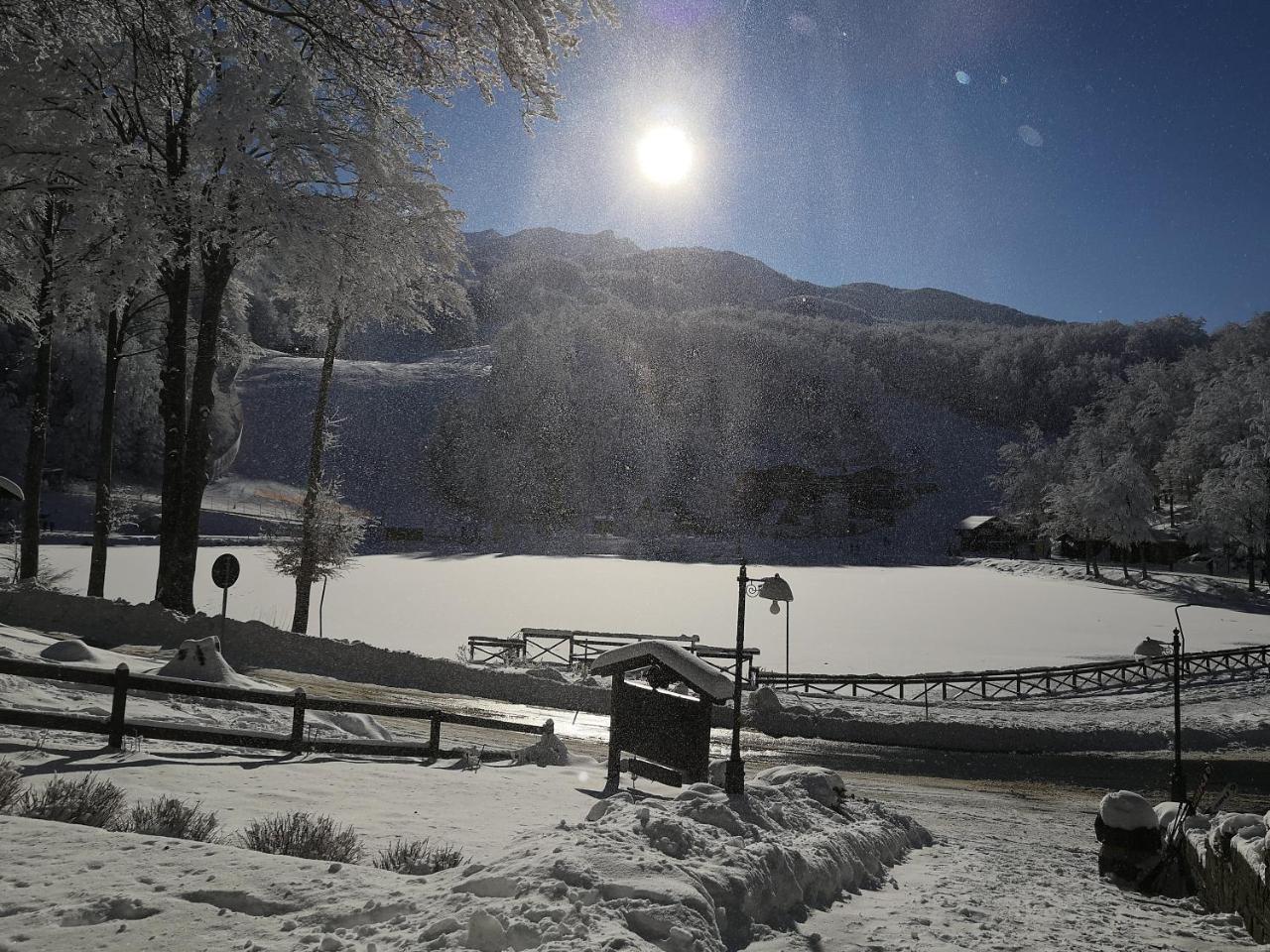 Albergo Diana Cerreto Laghi Exterior foto
